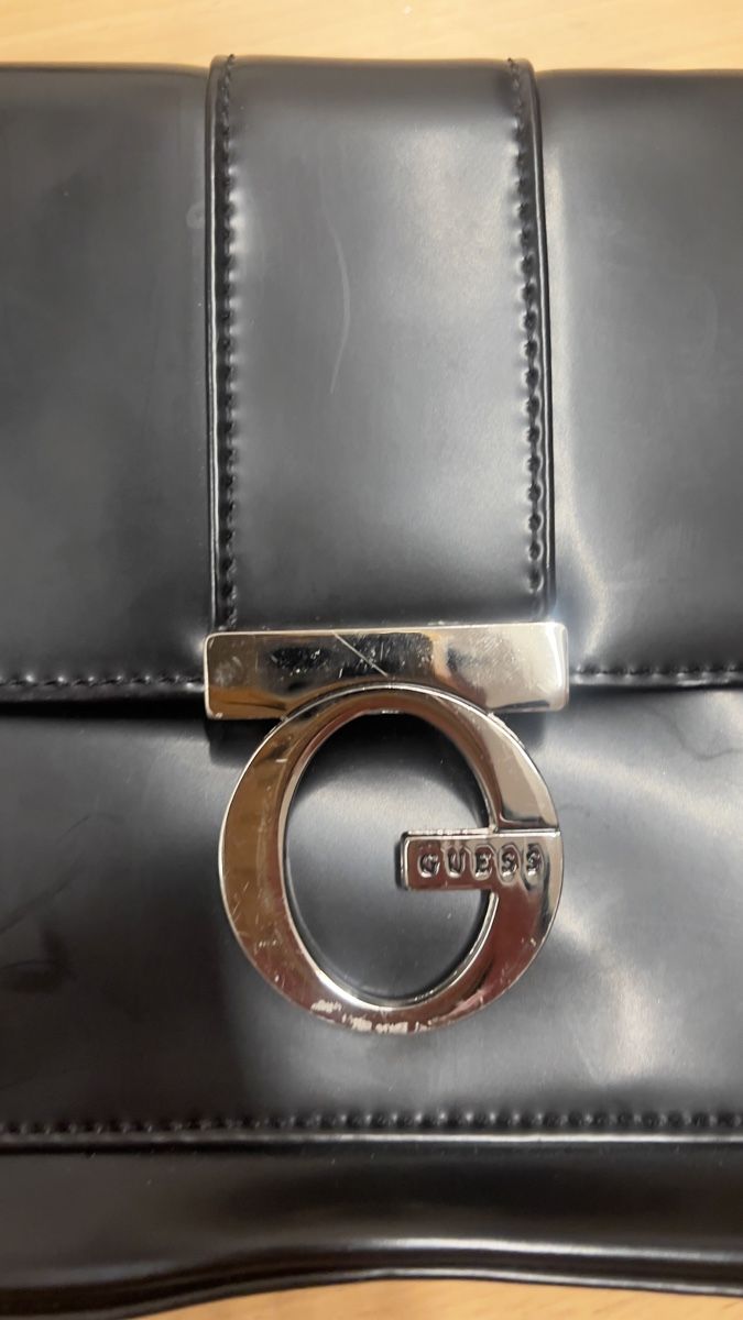 Guess Borse da donna: Borsa Guess usata – Usato da Bre sopra Lugano venduto da Carolina-JM 1
