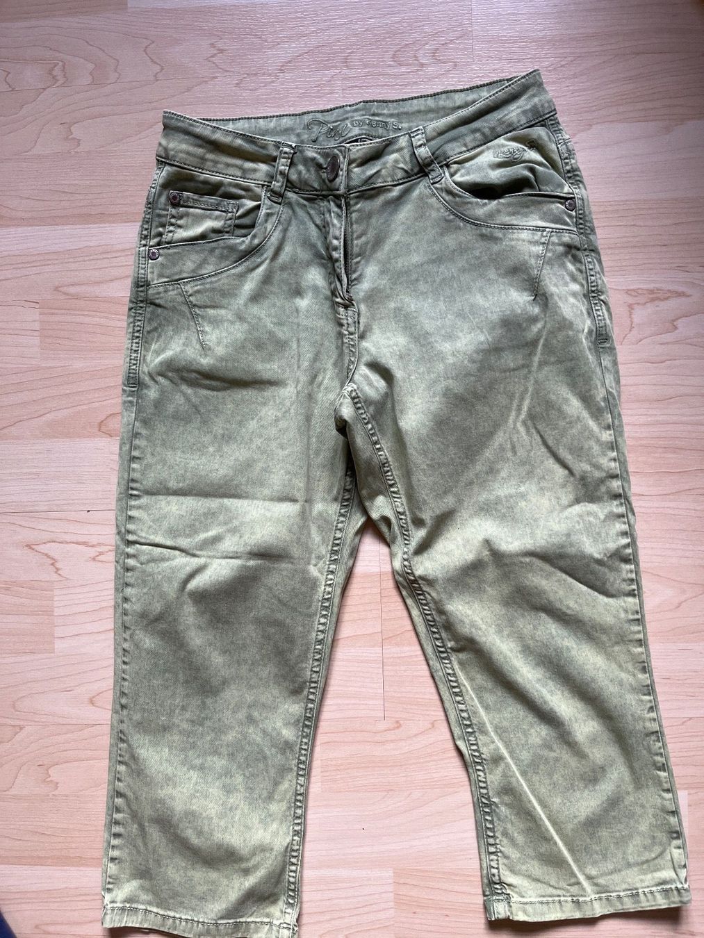 Pantaloni: Pina Hose – Usato da Roggliswil venduto da Eishockeygirl
