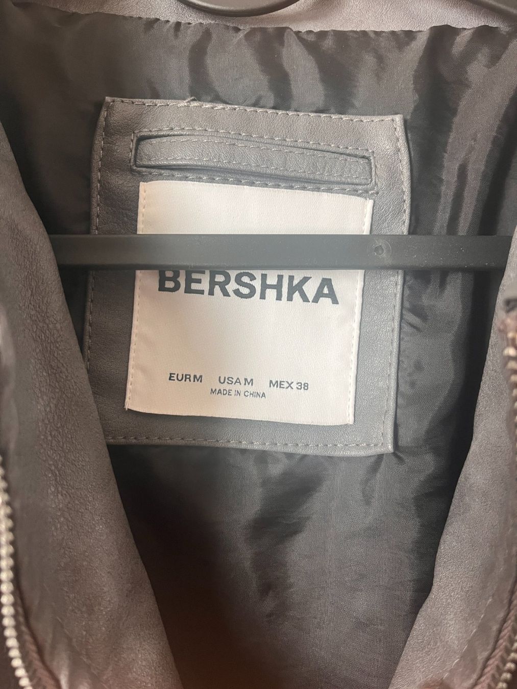 Bershka Giacche: Lederjacke grau vintage – Usato da Burgdorf venduto da Roman.Bichsel 2