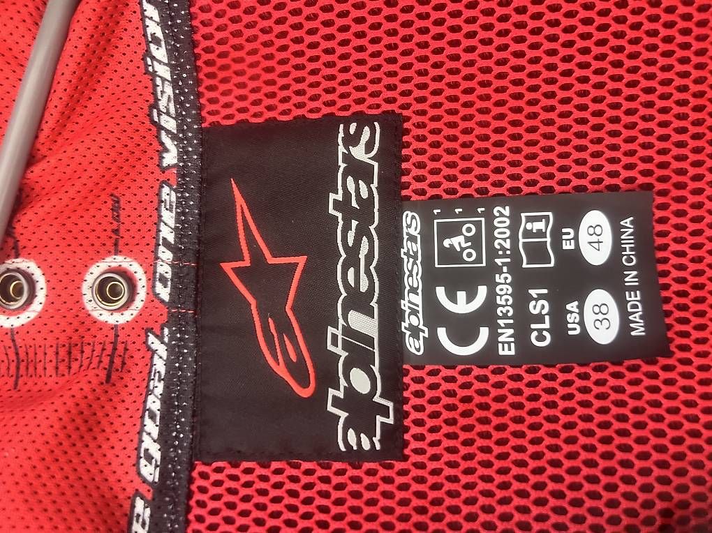Completi: Combi cuir alpinestar GP T48 – Usato da Muraz (Collombey) venduto da rastakiwi 4