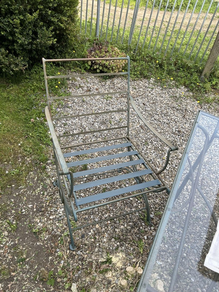 Tavoli: Gartentisch mit 6 Stühlen, 100 % wetterbeständig, robust  – Usato da Bretzwil venduto da Artist6 3