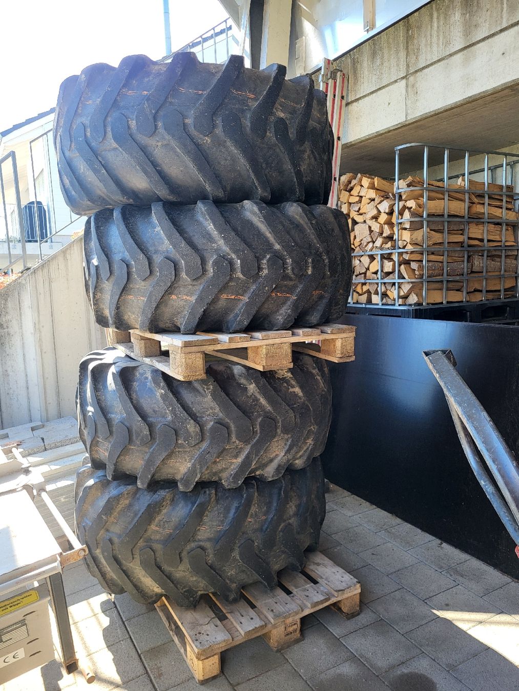 Pneumatici & Ruote complete: MB Trac Radsatz Forst – Usato da Lüterswil venduto da estiep