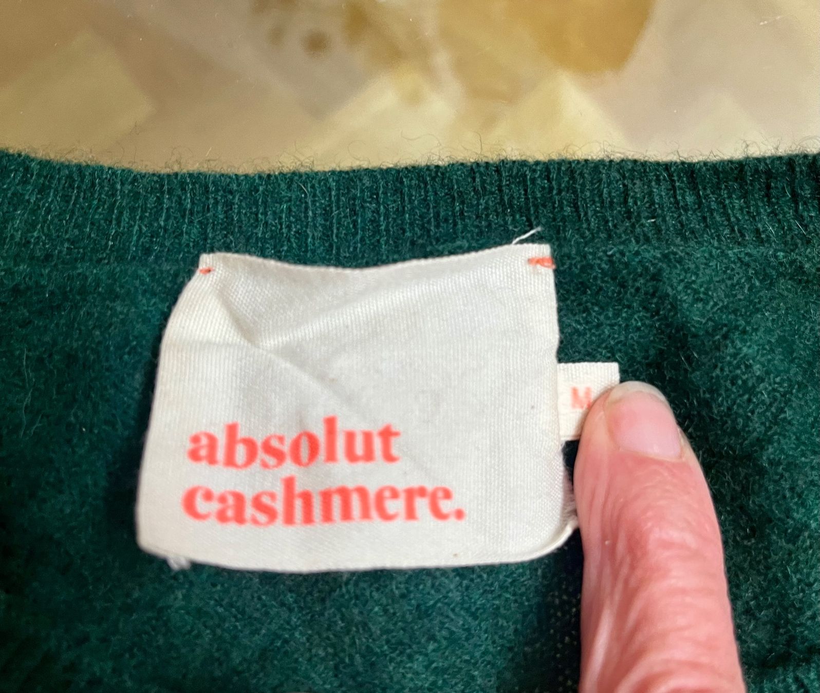 Pullover & Sweatshirts: Pull-over vert, coupe ample, col rond, état impeccable – Gebraucht aus Oltingen von ugr_wn5x 3