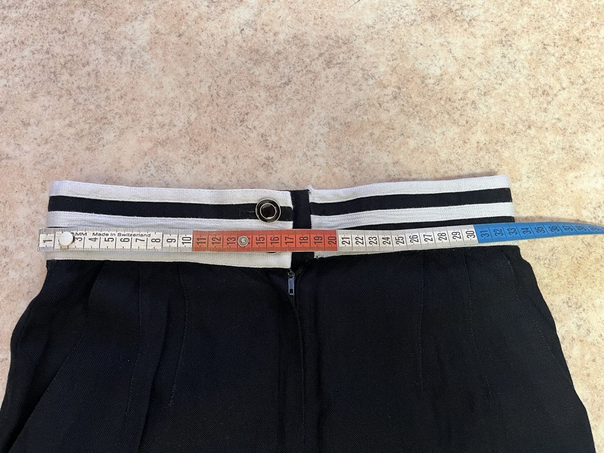 Pantaloni: Louis Féraud Bermuda-Hose Grösse S  – Usato da Teufenthal AG venduto da Nanahu 5
