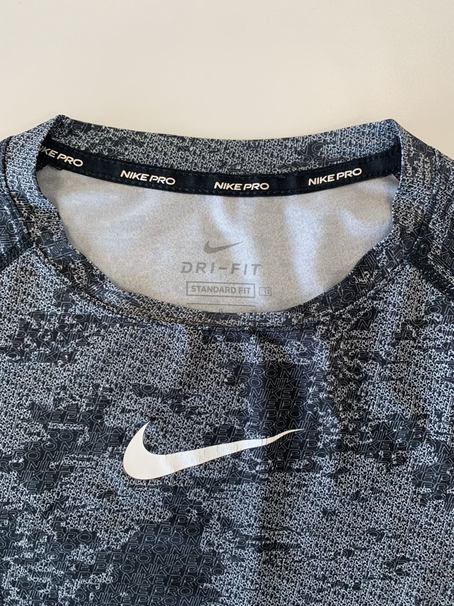 Nike T-shirt: Nike pro Dri-Fit t-shirt – Nuovo (secondo la descrizione) da Assens venduto da SireM 4