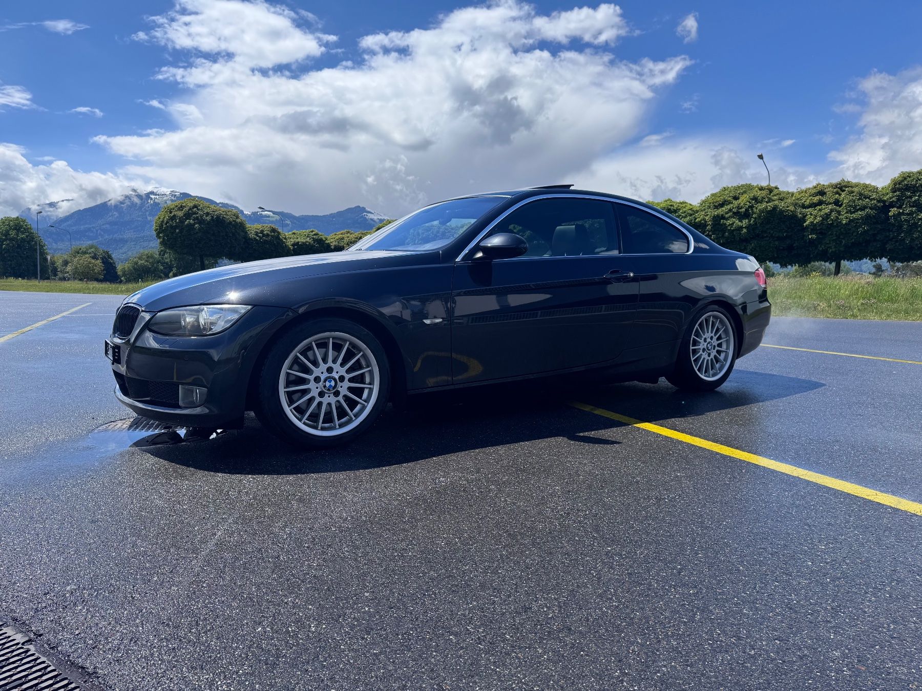 BMW Automobili: BMW 325i xDrive Coupé E92 – Usato da Montlingen venduto da JJ.D