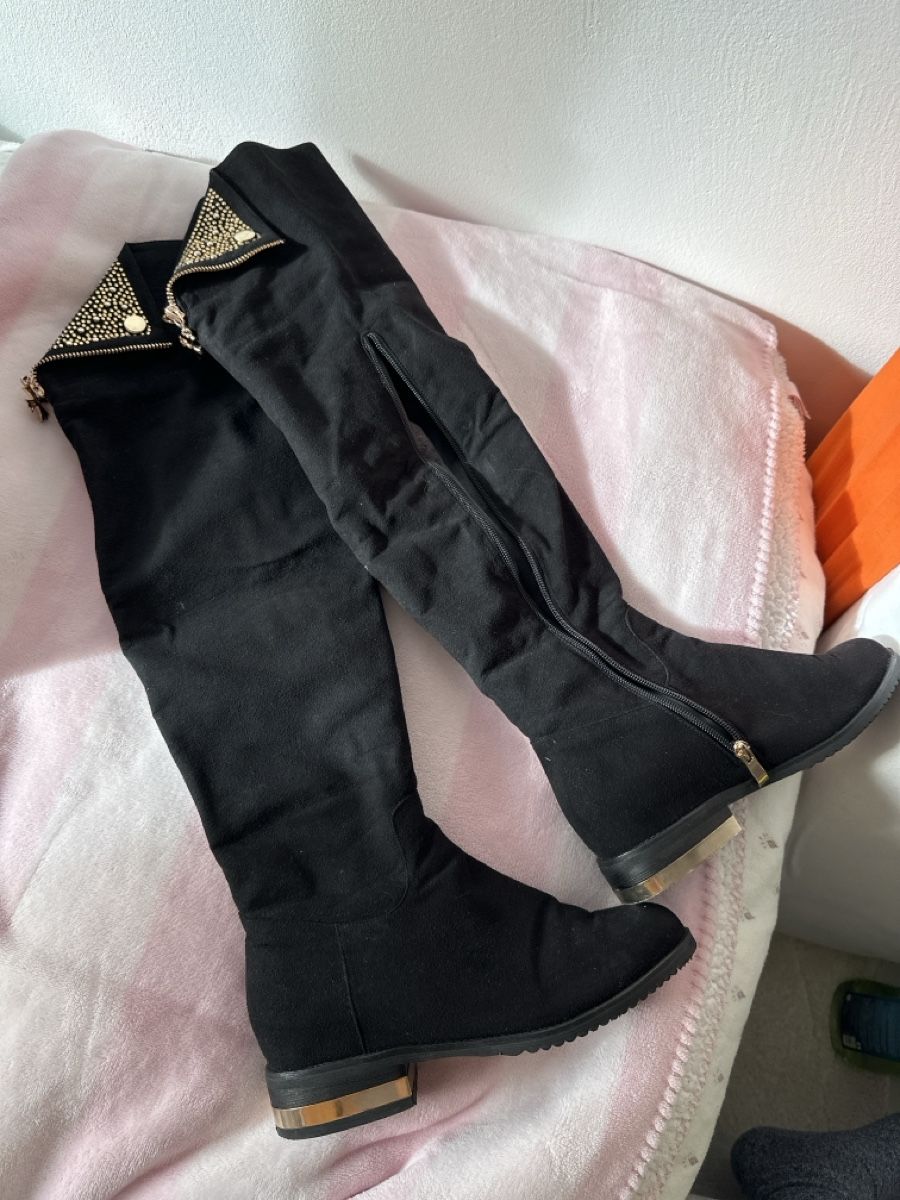 Chaussures femmes: Overknie Stiffel – D'occasion à Niederglatt ZH par Laurita1972