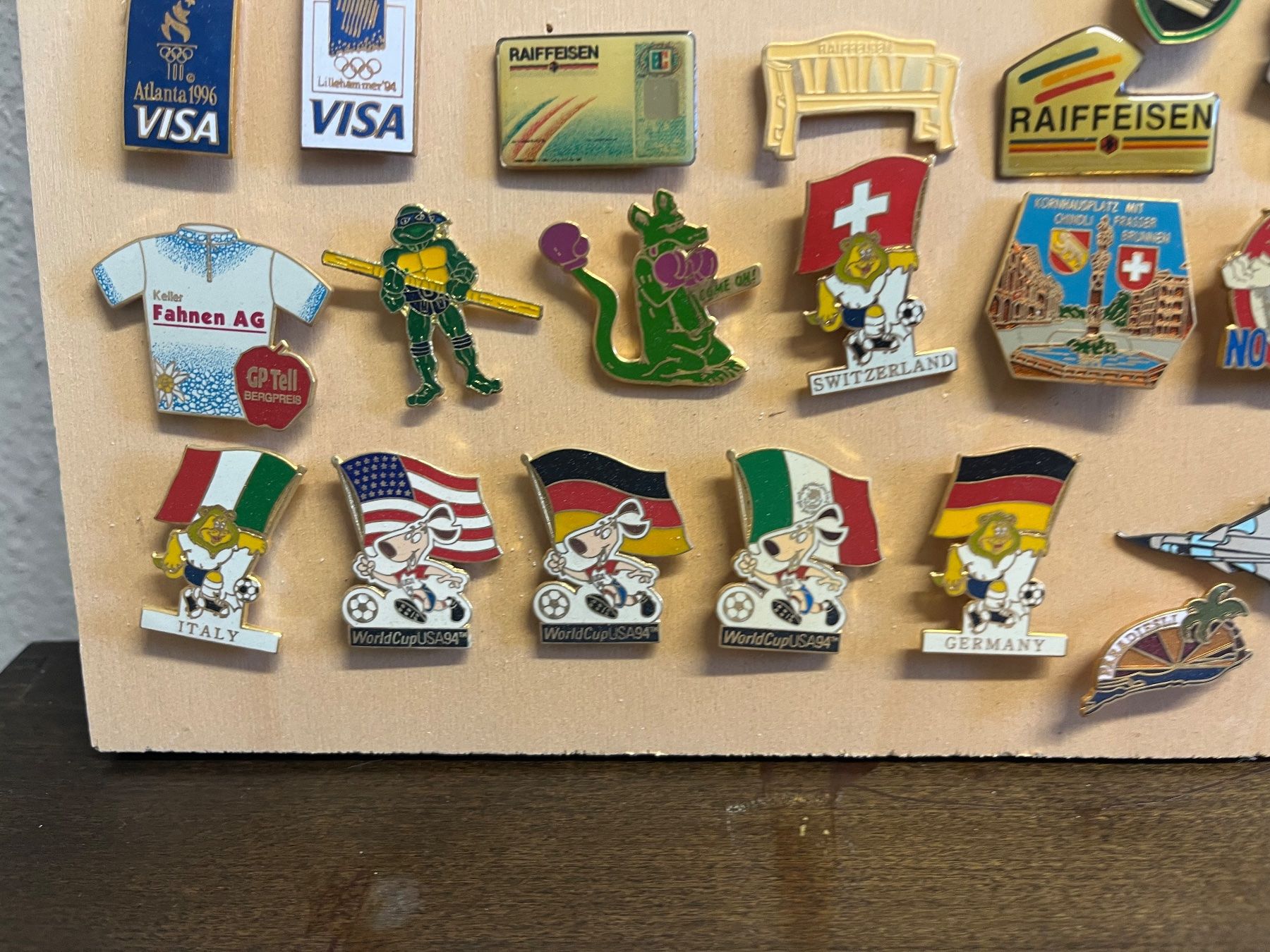 Plaquettes & Badges: Pin sammlung – D'occasion à Weisslingen par Eniclote 3