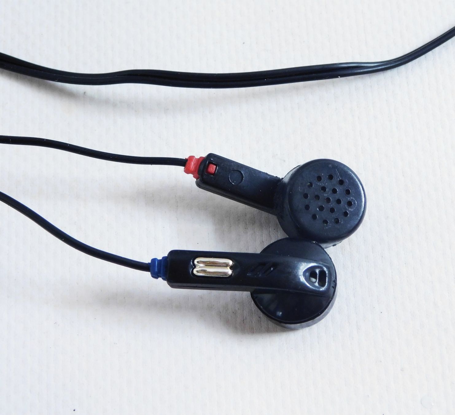 Unità & Adattatore: Kopfhörer Adapter Stecker – Usato da Emmenbrücke venduto da Ulisse-22 1
