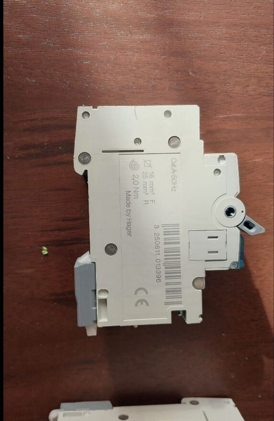 Hager Alimentazione elettrica: Hager FI-LS C13A – Usato da Brügg BE venduto da Just_standing_here 1