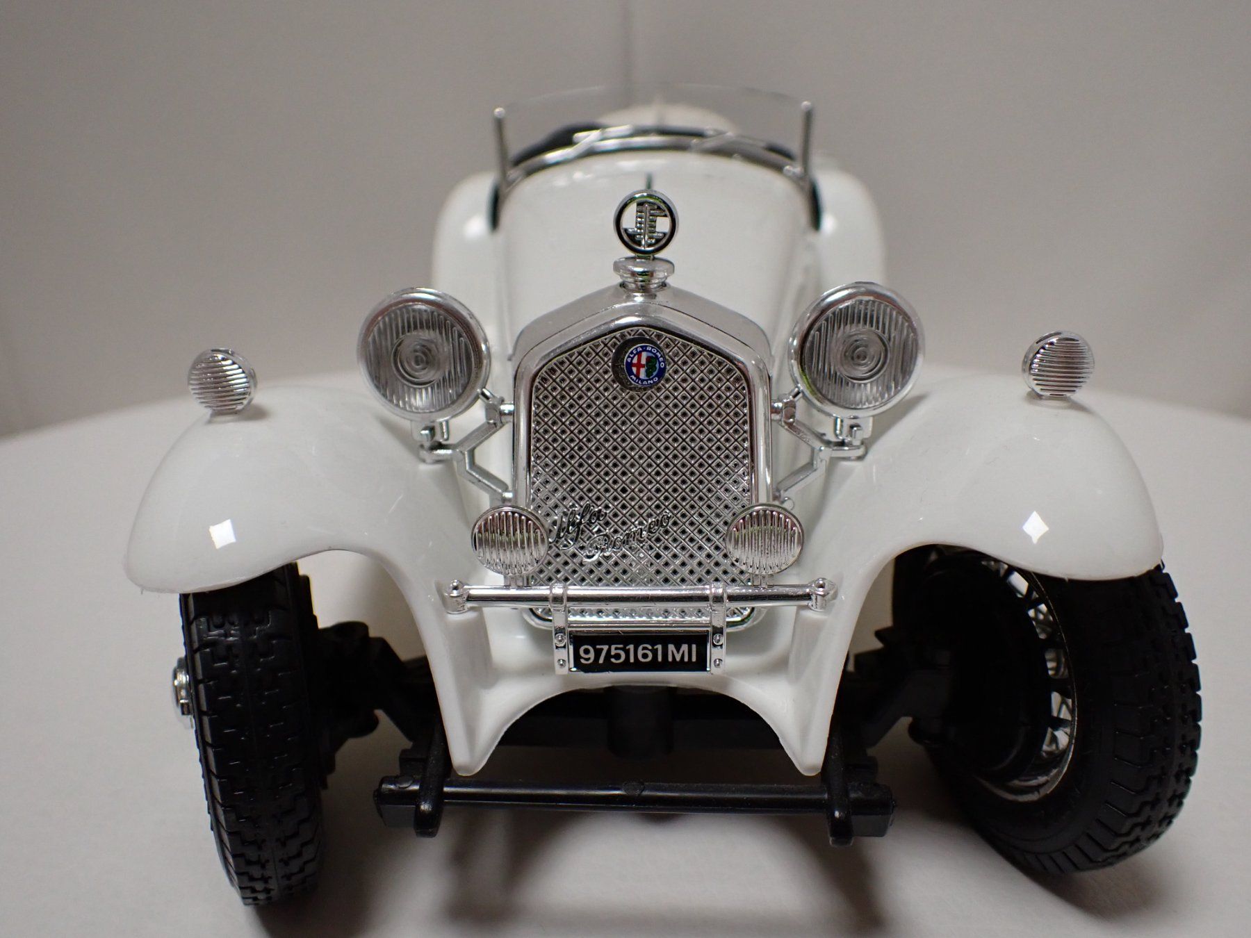 Alfa Romeo Modellautos: Alfa Romeo 2300 Spider (1932) – Neu (gemäss Beschreibung) aus Zürich von ikaufen 1