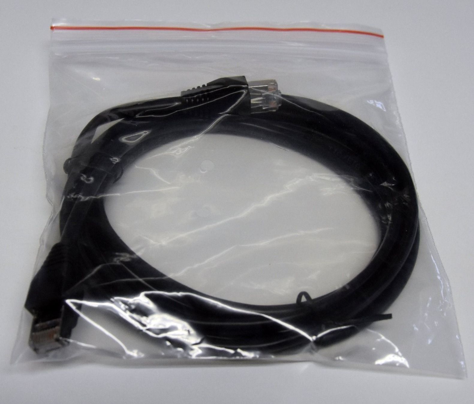 Modellini di ferrovie: Patchkabel Cat5e FTP 2m schwarz – Nuovo e nell'imballaggio originale da Künten venduto da Arktisde