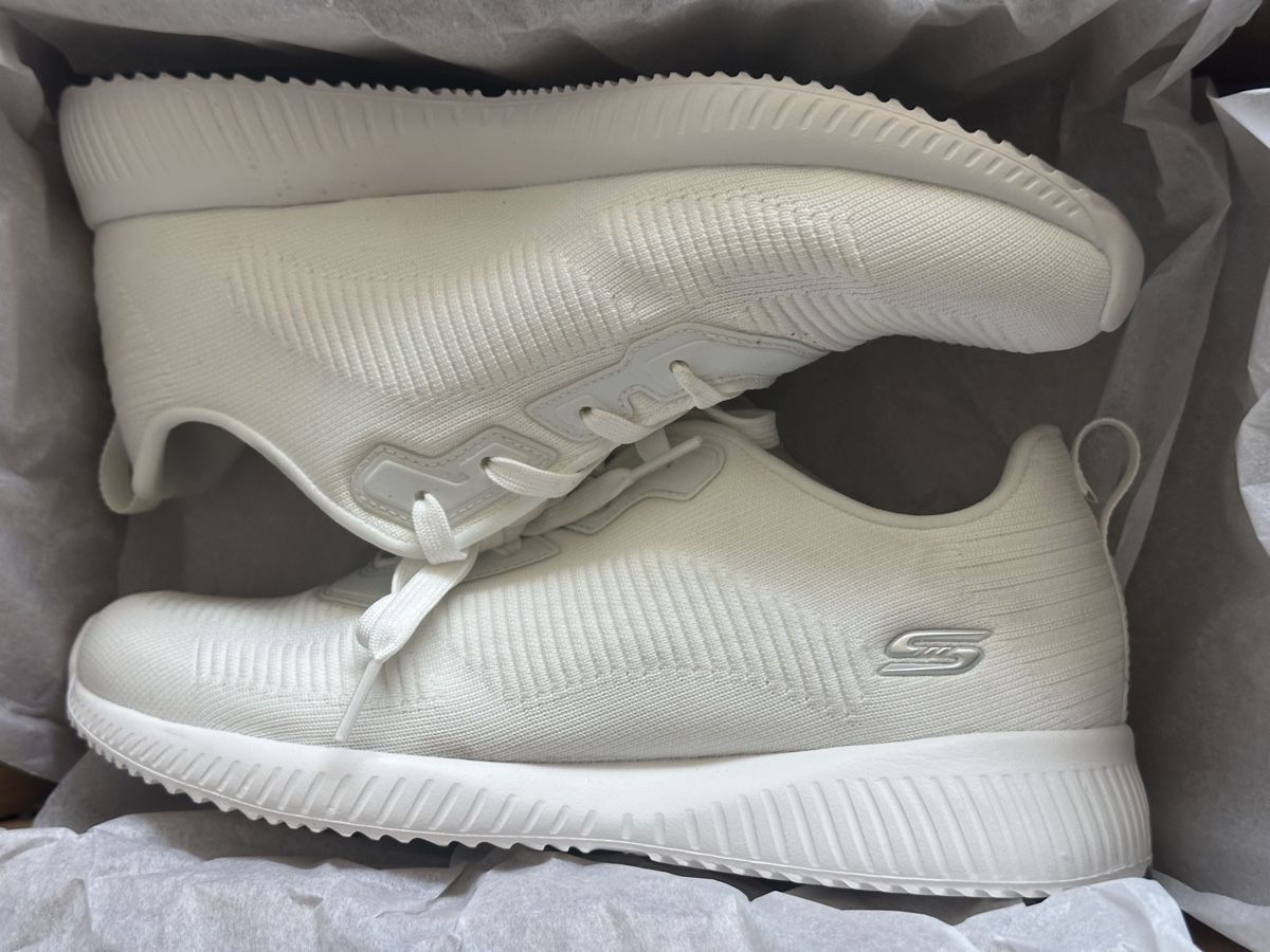 Skechers Herrenschuhe: Skechers BOBS SQUAD - Sneaker low - white size 39.5 new  – Neu (gemäss Beschreibung) aus Mont-sur-Lausanne von jolieresale