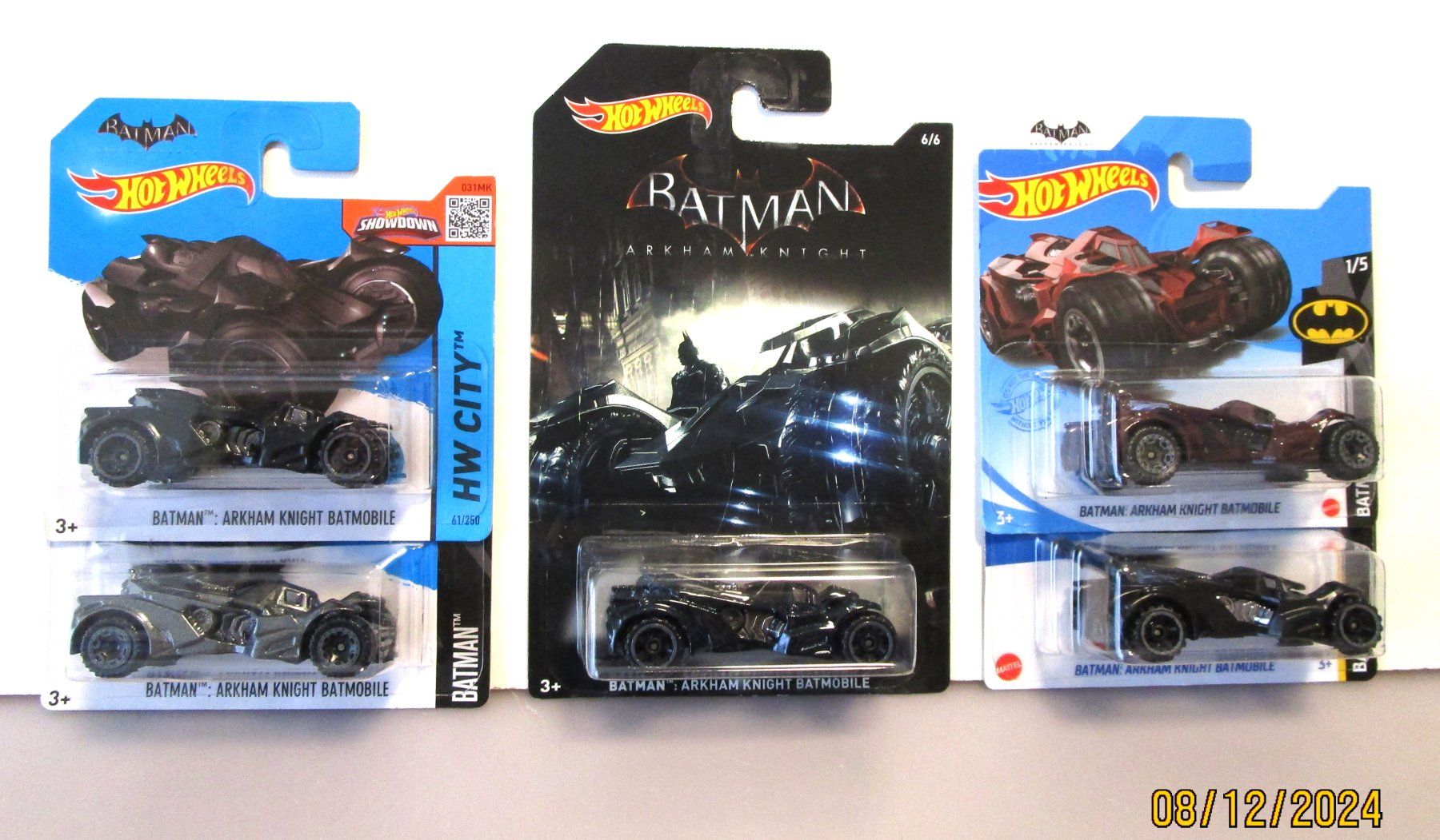 Hot Wheels Modellini d'auto: 5 HOT WHEELS BATMAN ARKHAM KNIGHT BATMOBILE – Nuovo e nell'imballaggio originale da Chêne-Bourg venduto da breno56 2