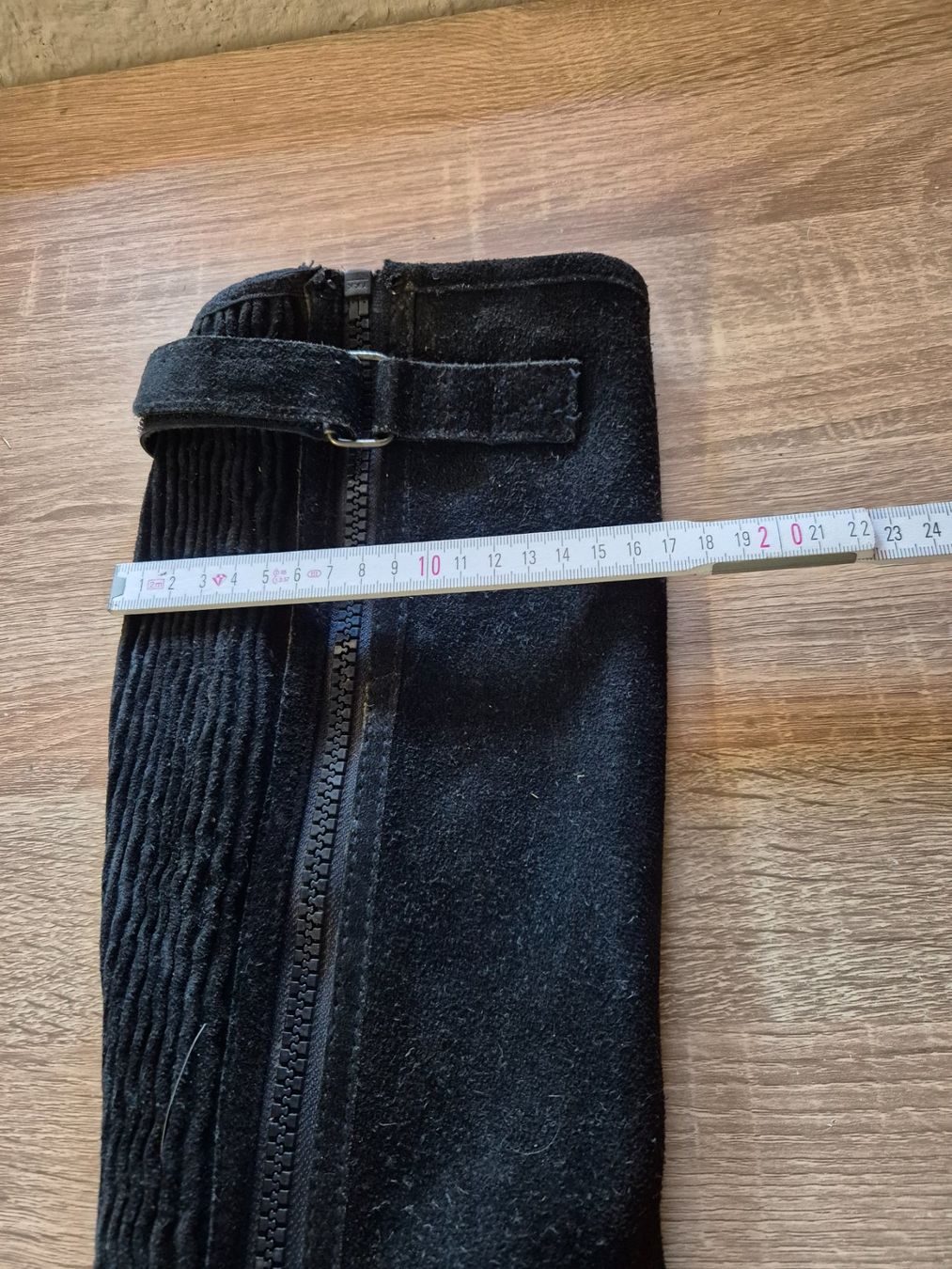 Brides, licols: Wildleder Chaps L – D'occasion à Meggen par Orrinka20 3