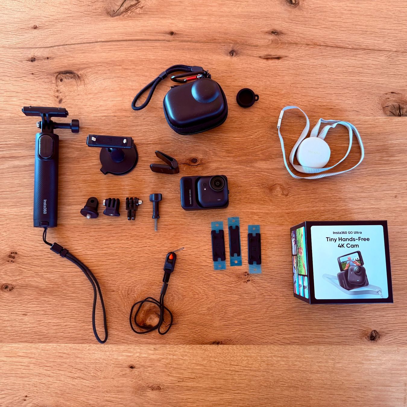 Insta360 Action Cam: Insta360 GO Ultra Creator Bundle, Schwarz – Neu (gemäss Beschreibung) aus Einsiedeln von __miichaaeel 1
