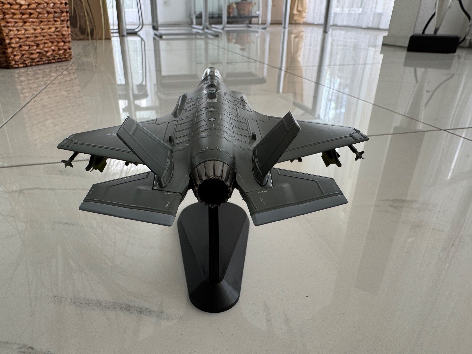 Kits de montage: F-35A Lightning II 'Artemis' Lockheed Martin - Replik 1:72 – Neuf (Voir description) à Hünenberg See par Rroger911 2