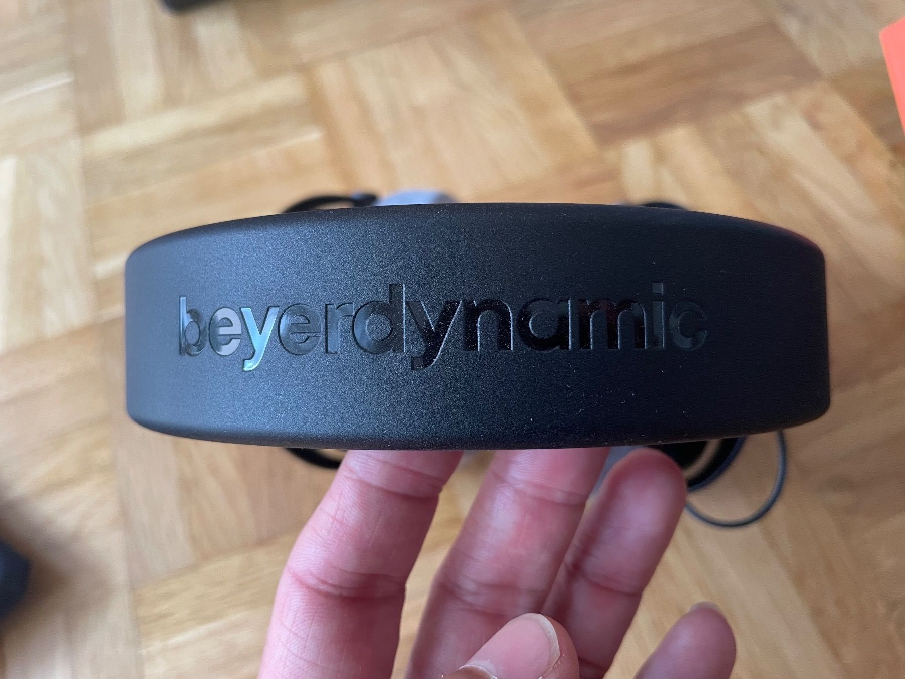 Beyerdynamic Kopfhörer: Beyerdynamic DT 700 PRO X - Casque studio – Gebraucht aus Martigny von  3