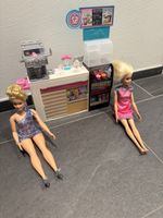 2 Barbie und eine Icebar wie auf dem Bild