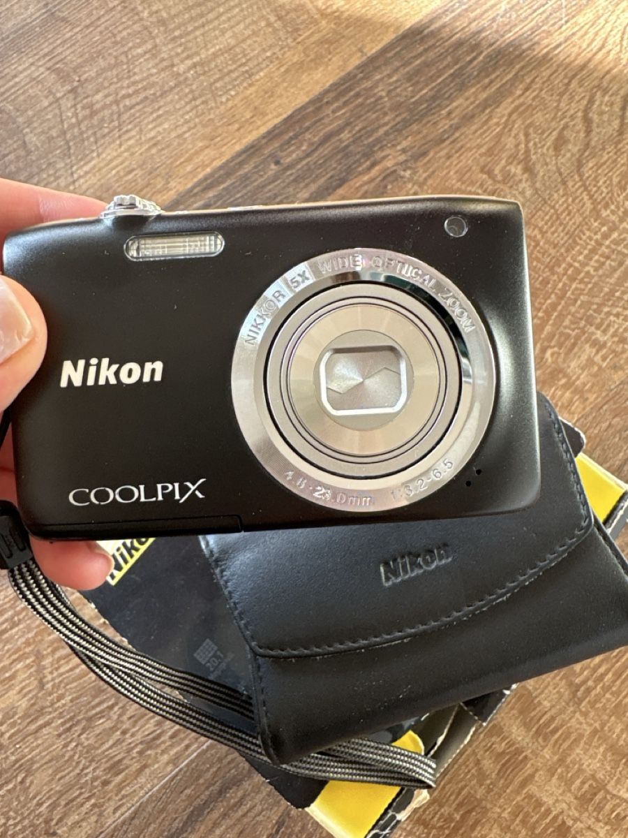Nikon Fotocamera: Nikon Coolpix S2800 Kamera – Usato da Bern venduto da LoveVintageY2K 2