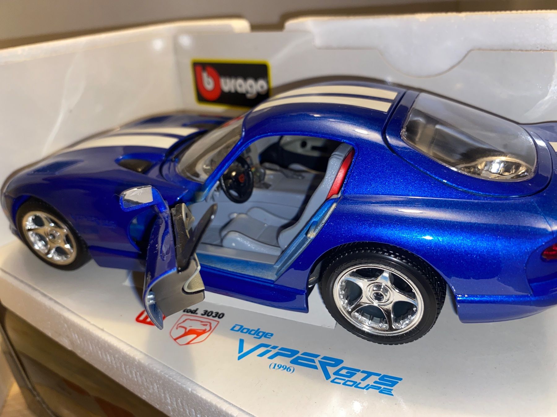 Dodge Voitures modèles: Dodge Viper GTS Coupe - 1/18 – Neuf (Voir description) à Wohlen AG par PrivatSammlung 4
