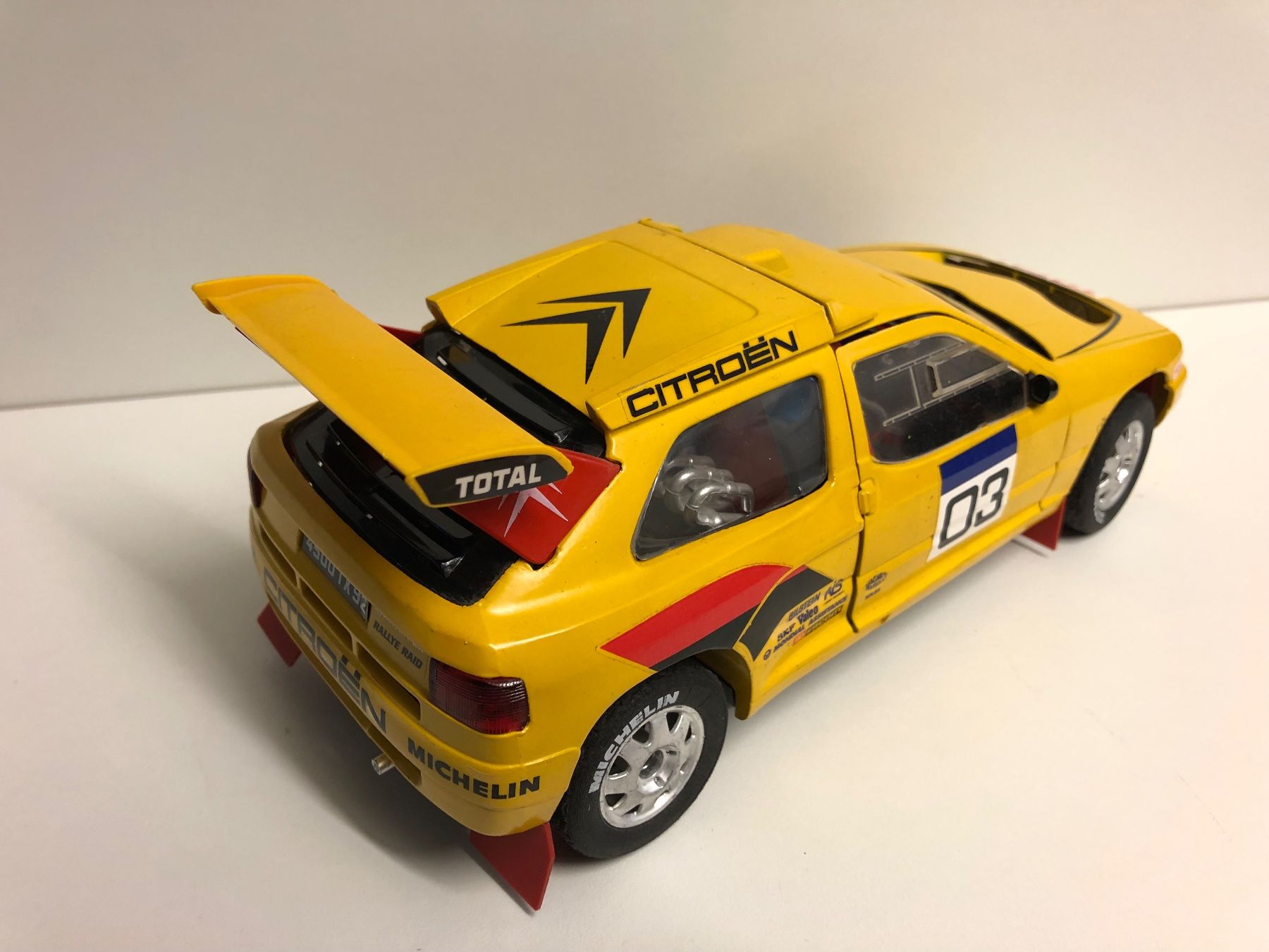 Solido 1:18 Citroën Type HY NYC Burger Jaune