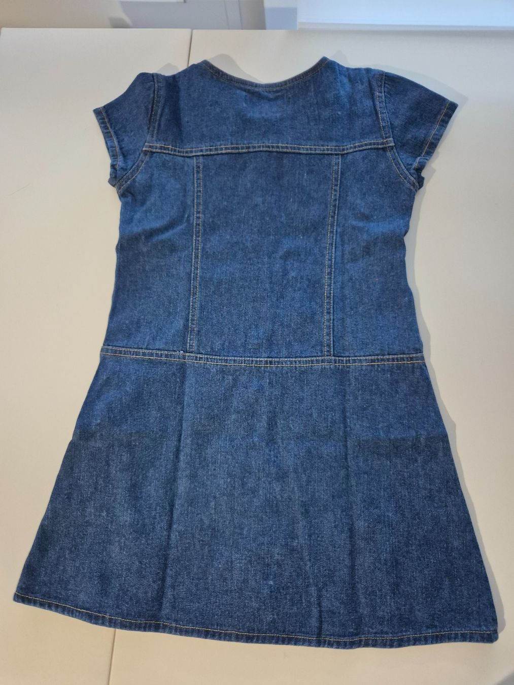 H&M Vestiti & Gonne: Kleid Gr. 134 – Usato da Zürich venduto da pau_y8mv 1