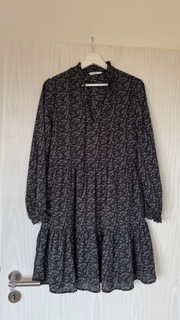 Only Kleid