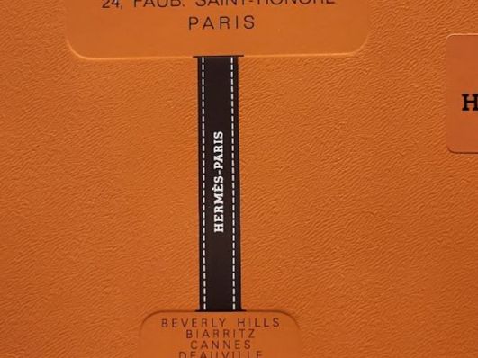 Hermès Foulard & Sciarpe: Hermès Seiden Tuch – Nuovo e nell'imballaggio originale da Meilen venduto da mads57 1