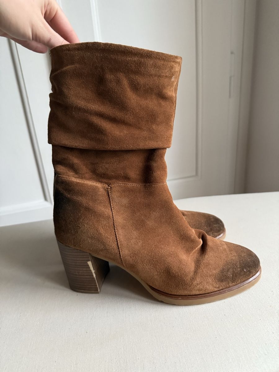 Scarpe da donna: Camel-coloured suede ankle boots - Size 40 – Usato da Genève venduto da jul_5xsn