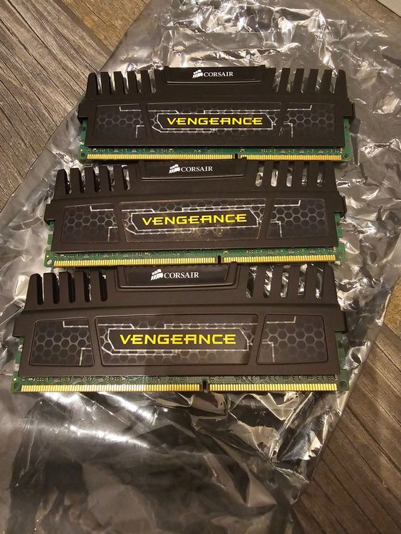Corsair Vengeance DDR3 12GB (3x4GB) 1600MHz (Gebraucht) in ...