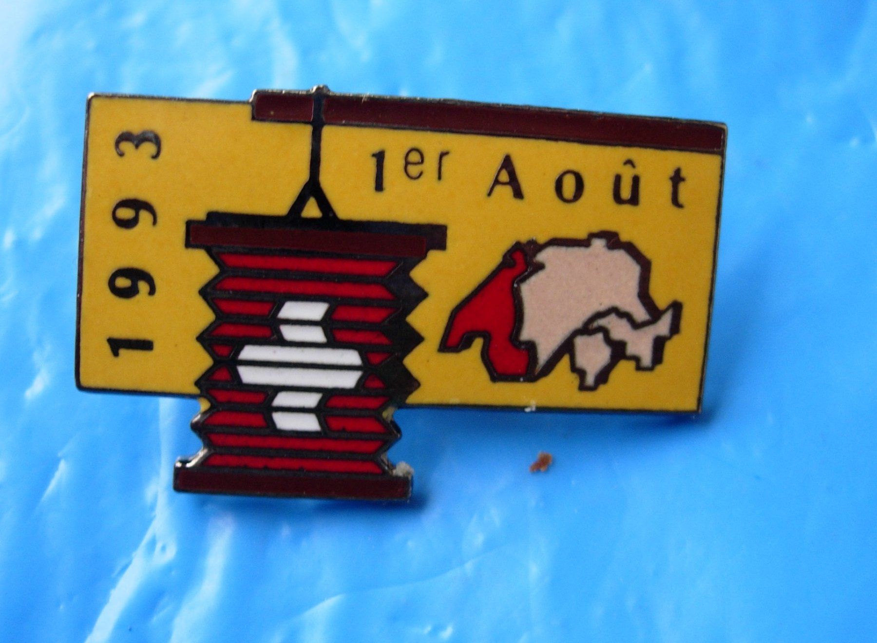 Placchette & Badge: 1 . AUGUST - ABZEICHEN -1993-Pins selten – Usato da Basel venduto da Grbina64 3