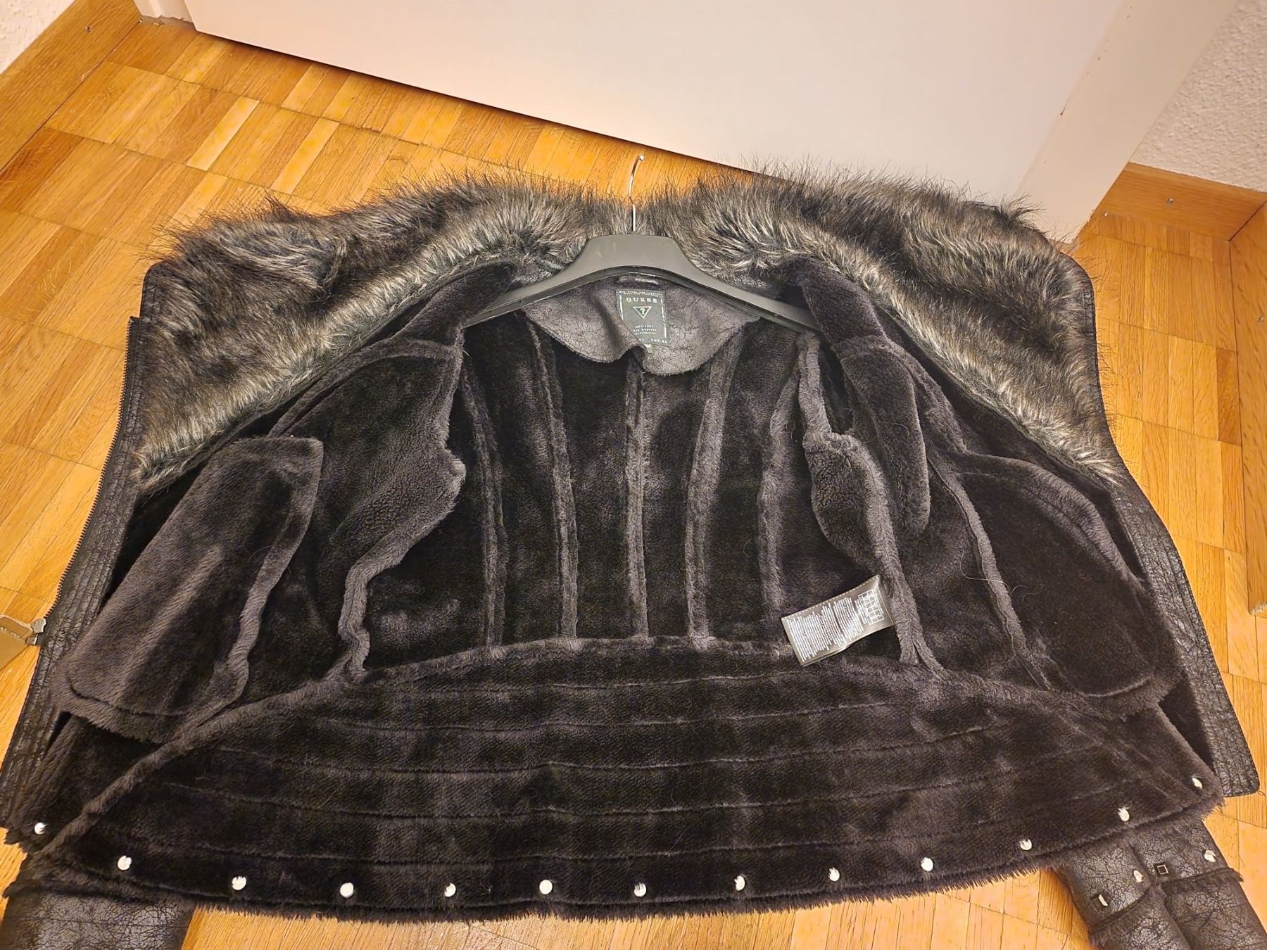 Guess Giacche: Guess Damen Jacke Gr. L, Schwarz – Nuovo (secondo la descrizione) da Wädenswil venduto da Gabinomi 3