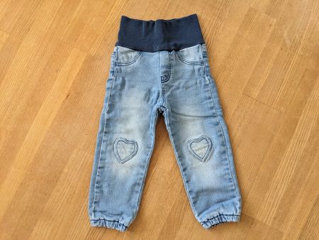 Hose der Grösse 86/92
