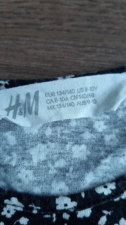H&M Vestiti & Gonne: Kleid Gr. 134/140 – Usato da Erstfeld venduto da nan_6f9p 3