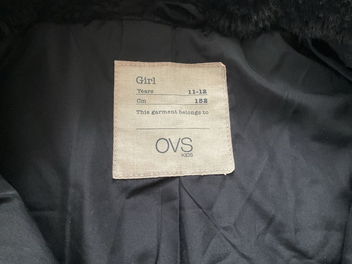 Giacche & Cappotti: Schwarze Kuscheljacke 152 – Nuovo (secondo la descrizione) da Oberhof venduto da Hibrzel 3