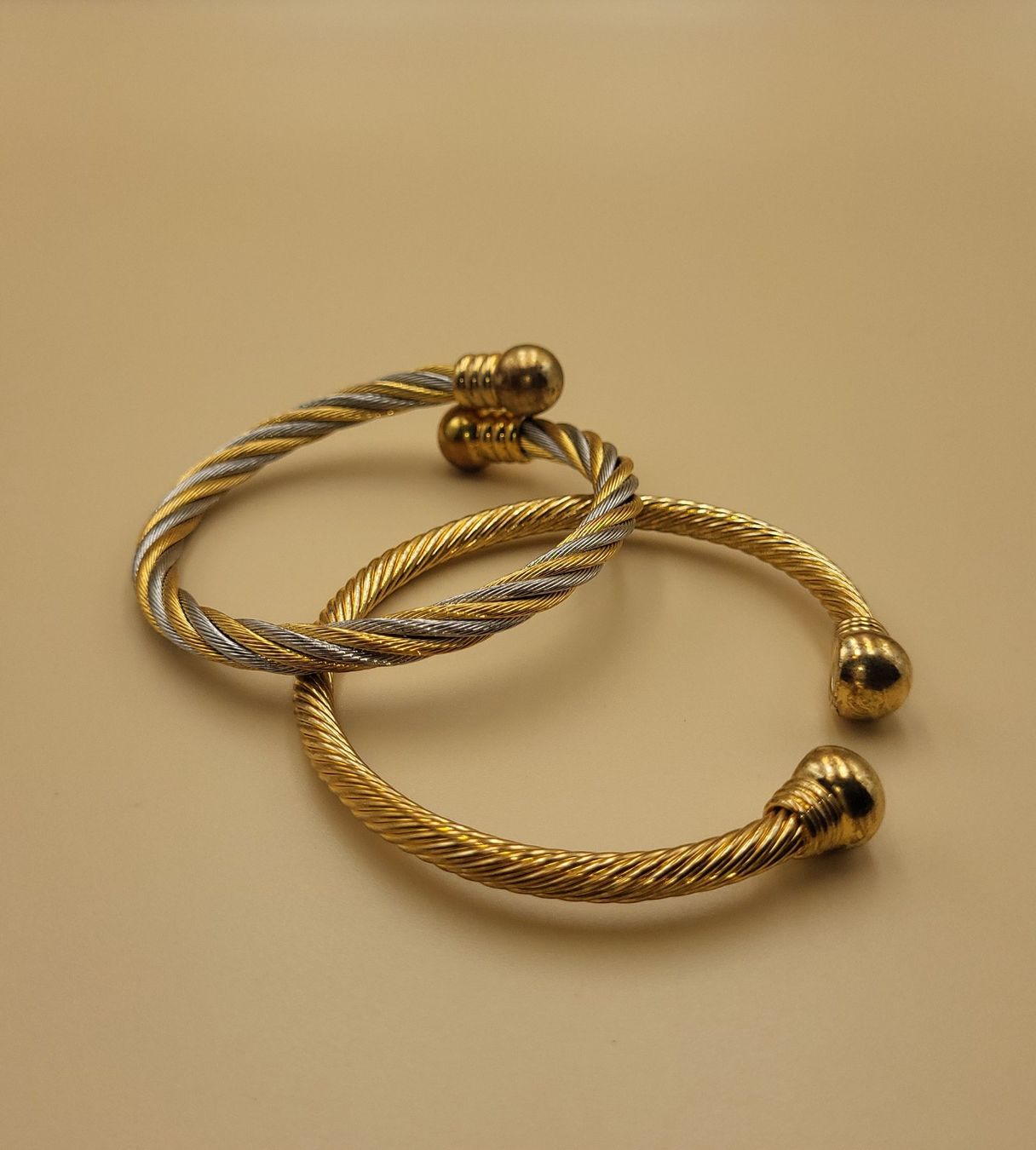 Bracciali & Braccialetti: Goldige Magnet Armreifen – Usato da Wald ZH venduto da SwissPawnshop 6