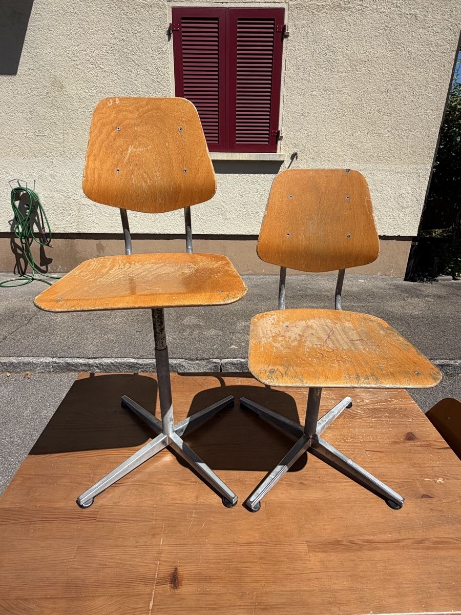 Set de table et chaises: Holztischisch mit 4 Embru Stühle gebraucht – D'occasion à dietikon par fernando011 4