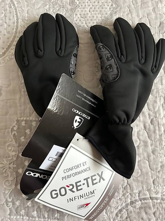 Guanti & manicotti: Guanti GORETEX EXTEONDO – Nuovo e nell'imballaggio originale da Melide venduto da paolo1965