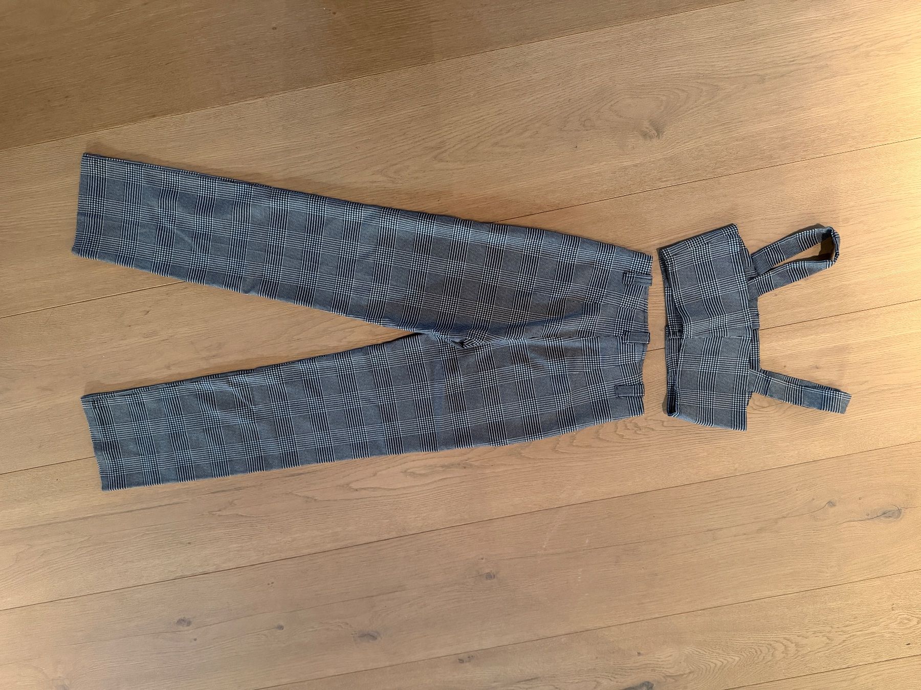 Reformation Lotti di vestiti: Reformation 2 pieces set – Usato da Zürich venduto da P_Lipinski_21 2