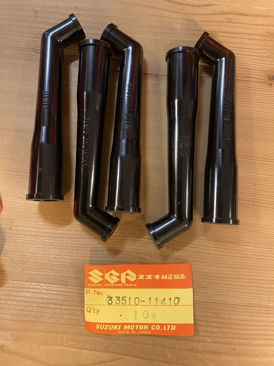 Suzuki Alle Motorradersatzteile: Suzuki Zündkerzenstecker, 5 Stück, Oldtimer, Neu, Original, – Neu (gemäss Beschreibung) aus Birmenstorf AG von monza2011 2