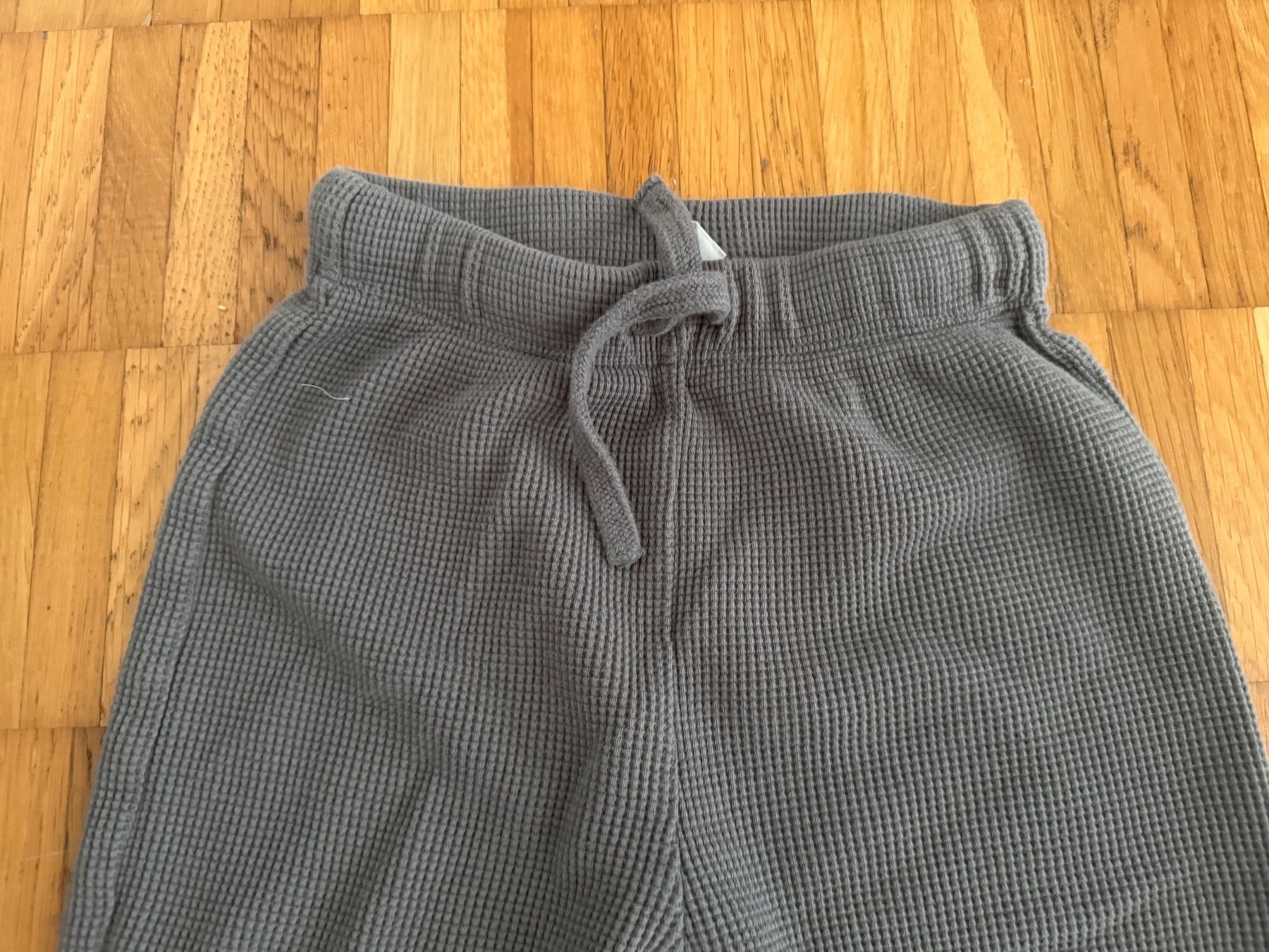 H&M Pantaloni: H&M Hosen Gr 92 – Usato da Richterswil venduto da Eunoia85 1