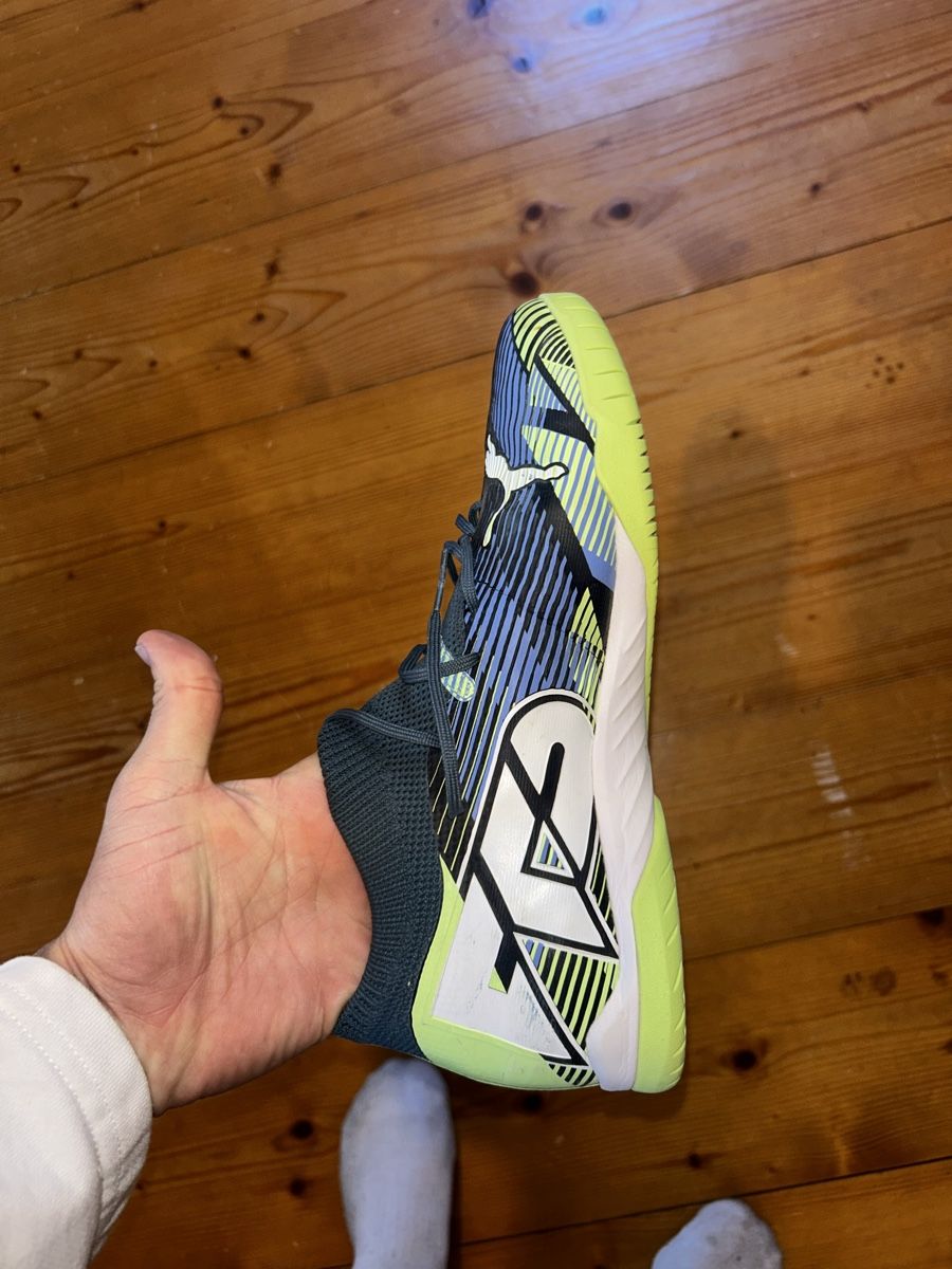 Puma Scarpe da uomo: Puma Hallenschuhe Grösse 41 – Usato da Rüti ZH venduto da WLeviZ 2