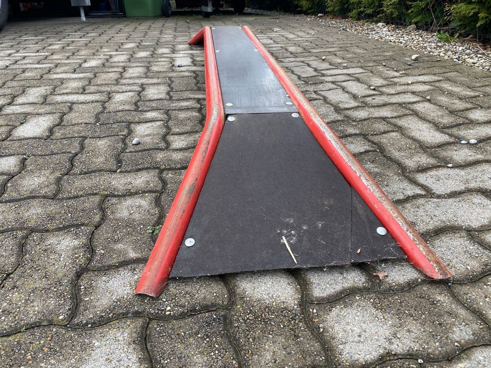 Rampe zum Sliden Kickboard, Scooter, Skater. Metallrohre. Kaufen auf
