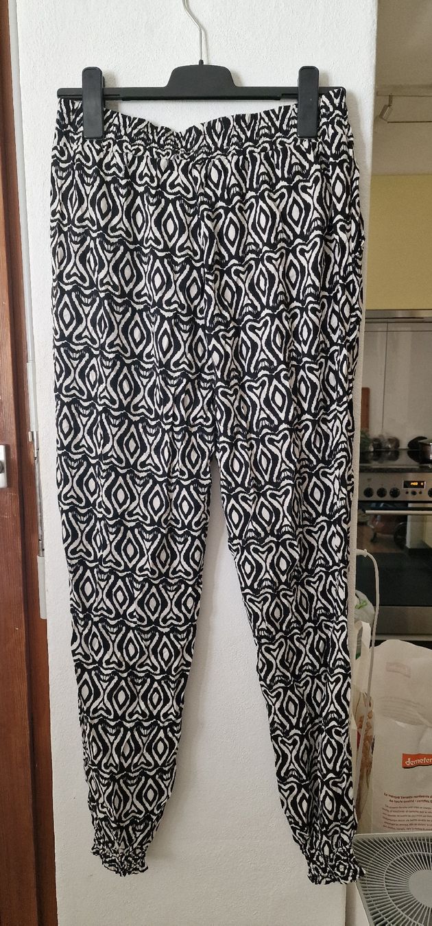 Pantaloni: Hose mit Muster Grösse M, Chicorée – Nuovo (secondo la descrizione) da Romanshorn venduto da REALJessiB 1