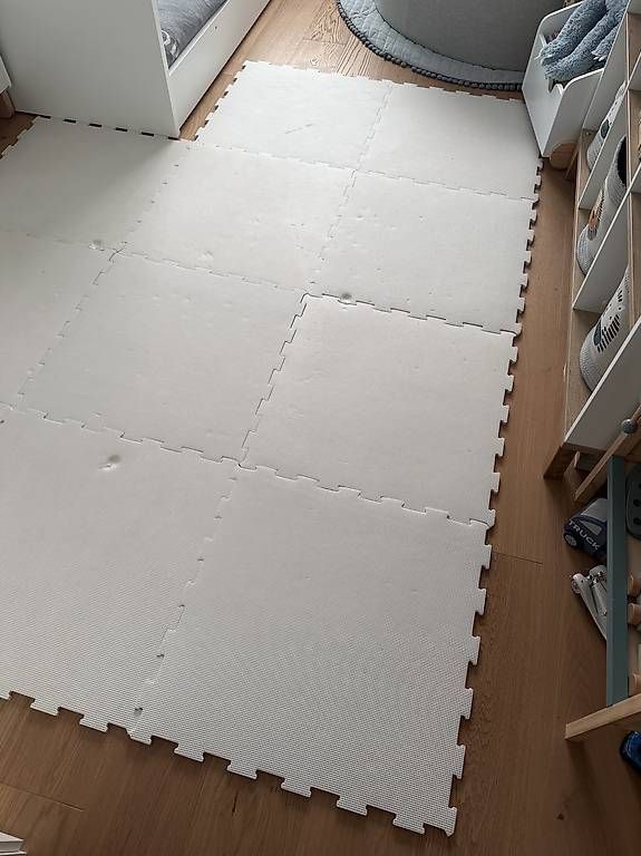 Tappeto da gioco: Schaumstoffmatte 14 Stück weiss – Usato da Sargans venduto da jenabek 4