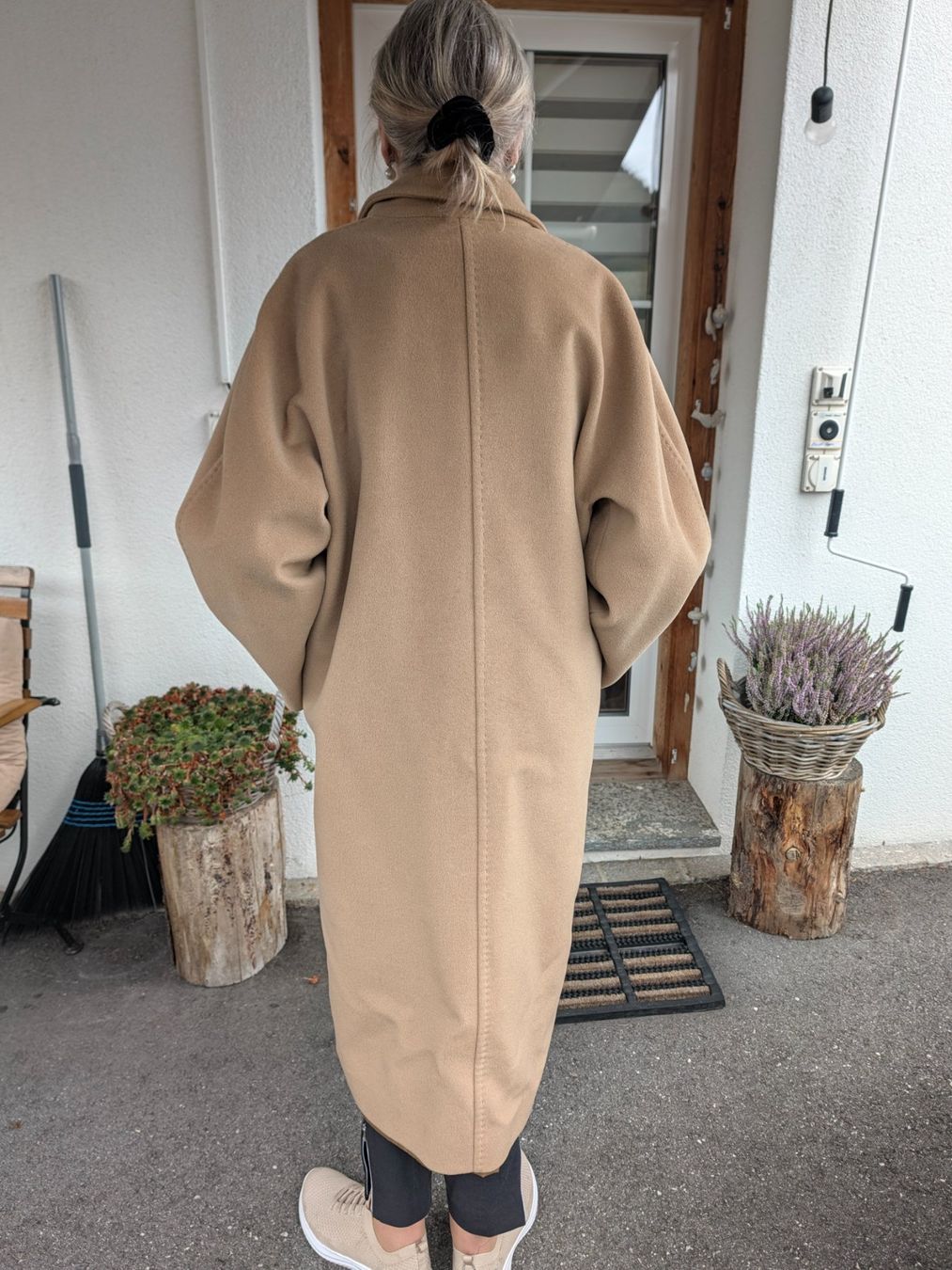 Max Mara Cappotti: Max Mara Kashmir Mantel - beige – Usato da Zürich venduto da egosamtweich 7