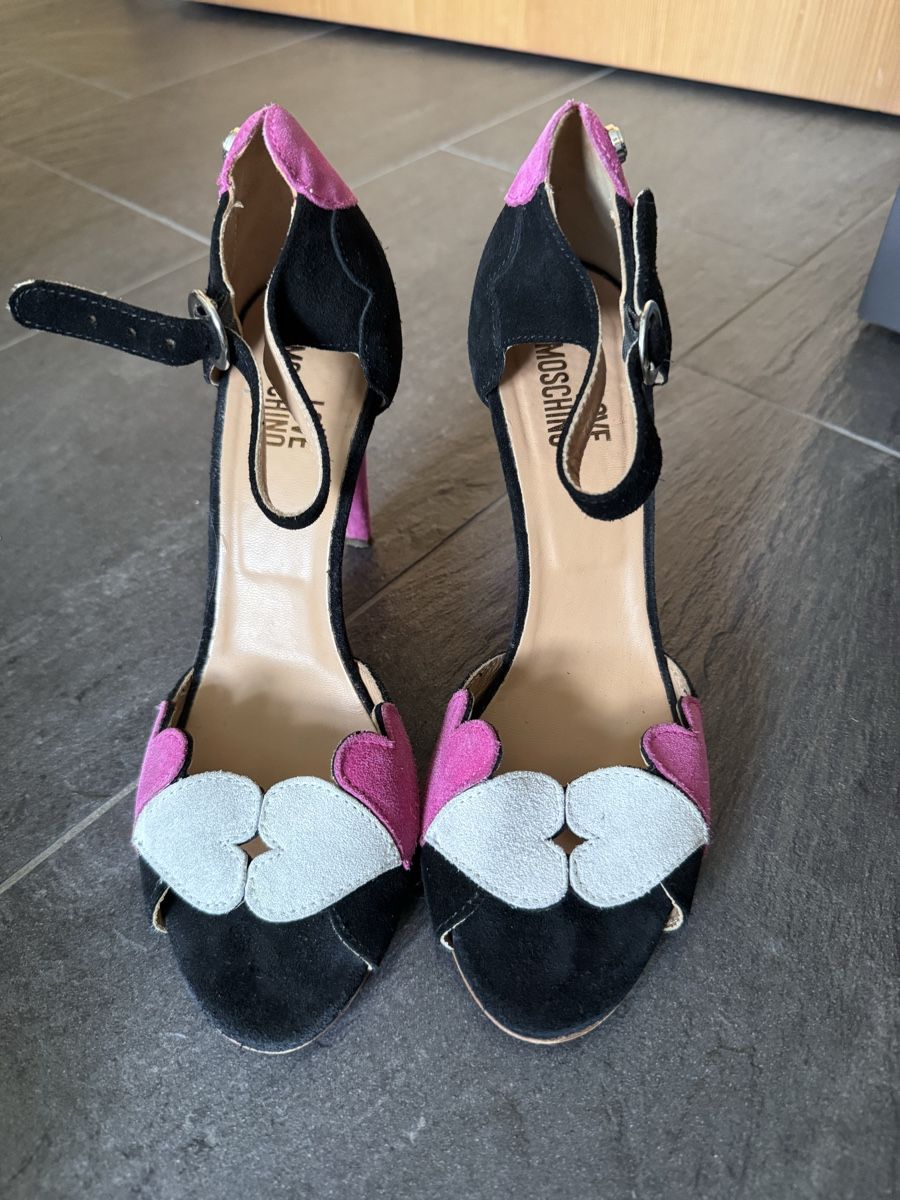 Moschino Chaussures femmes: Scarpe MOSCHINO 39 – D'occasion à Pontresina par dik_cty6