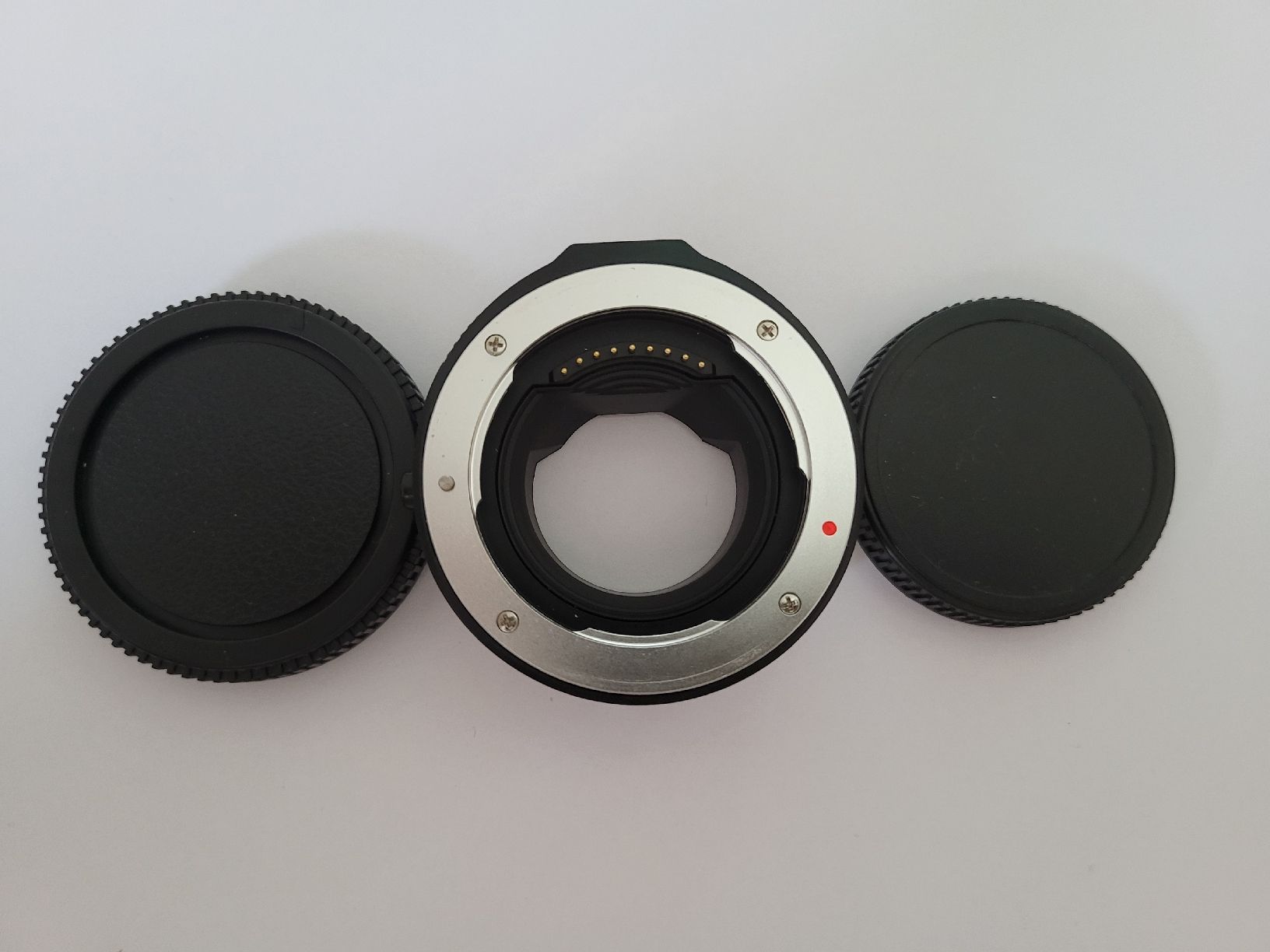 Convertitori: Electronic Lens Adapter 43–M43 mit Deckeln #15 – Usato da Dachsen venduto da MacheSache 2