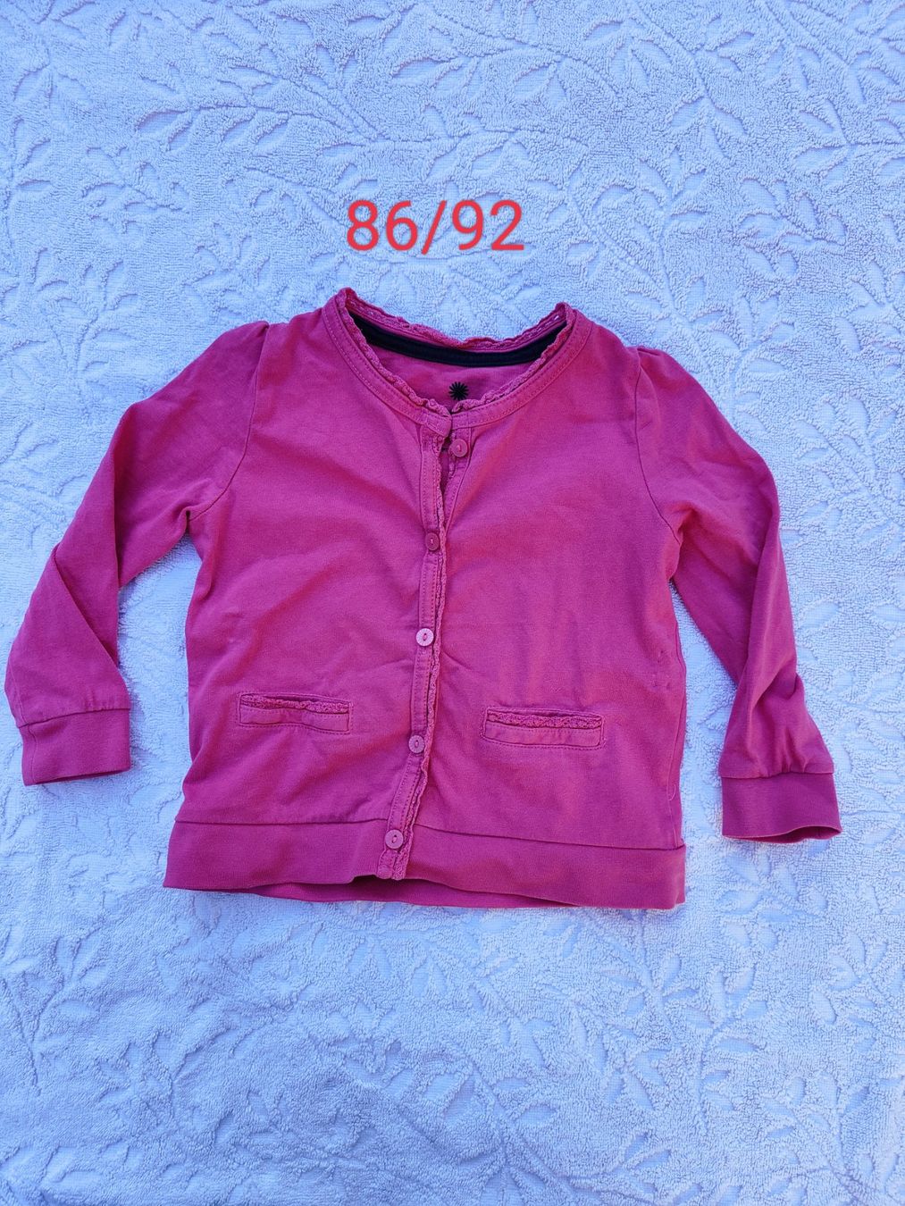 Pullover & Sweatshirts: Gr. 86/92 Rosa Sweatshirt – Gebraucht aus Sursee von lou19